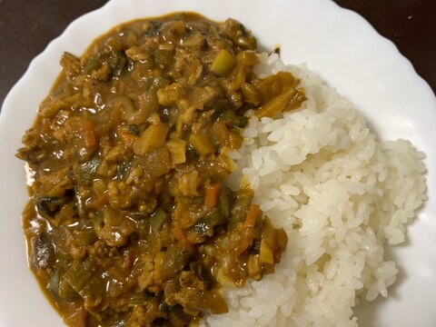 野菜たっぷり歯ごたえが良いキーマカレー！